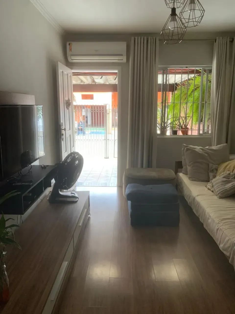 VENDO CASA  TERREA COM DUAS SUITES NA VILA PREL ( IT0005 )