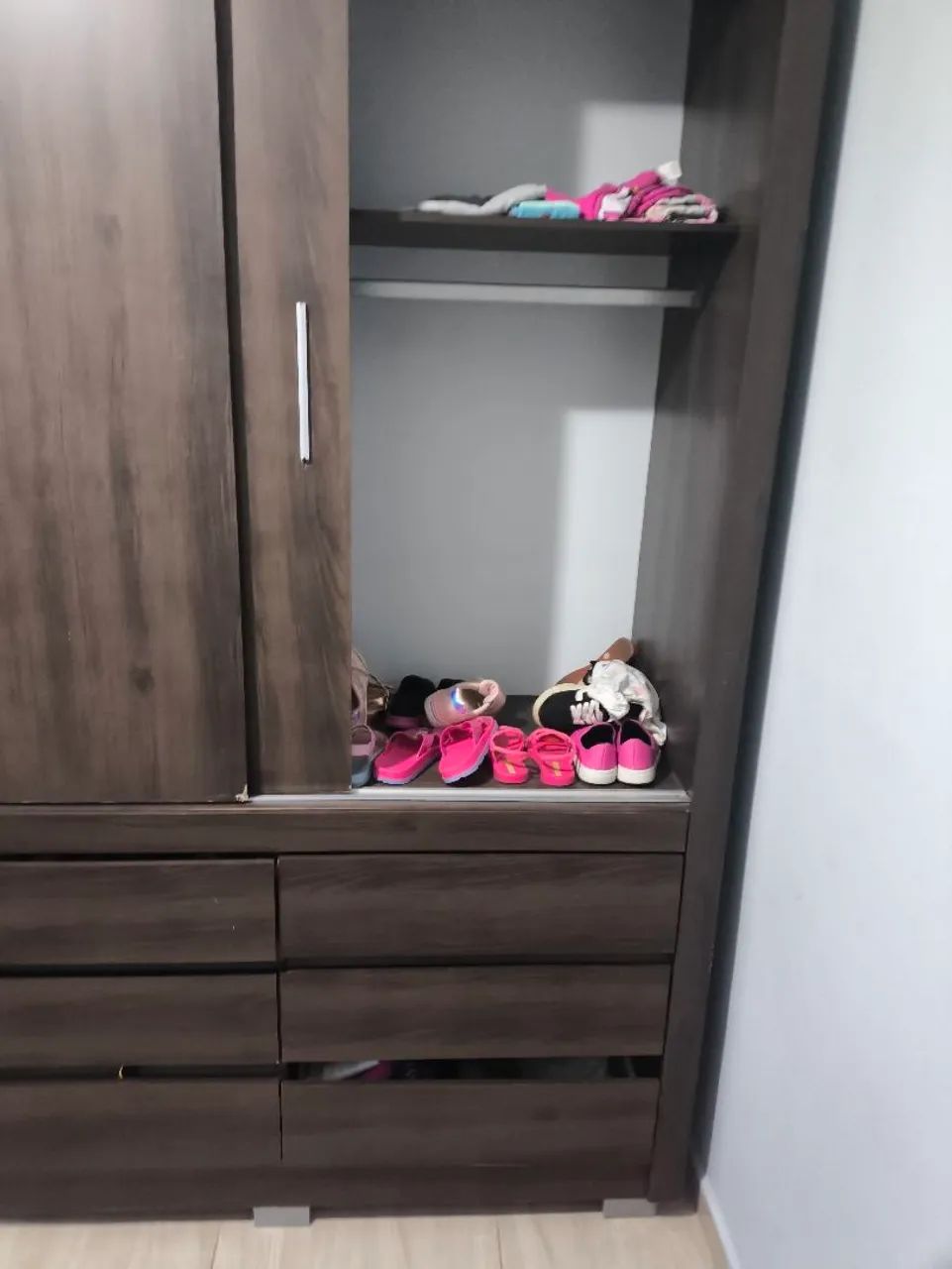 Guarda-roupa casal