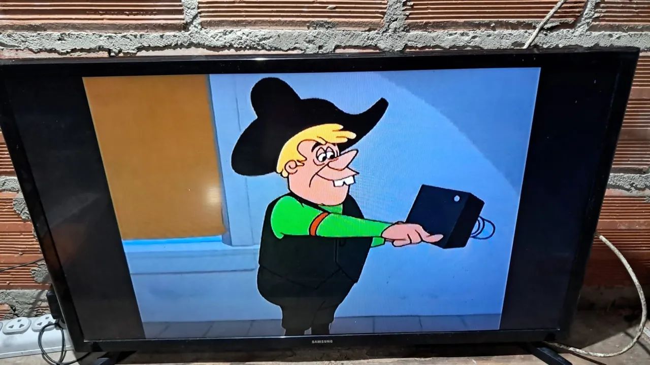 Vendo tv smartv  - Foto 2