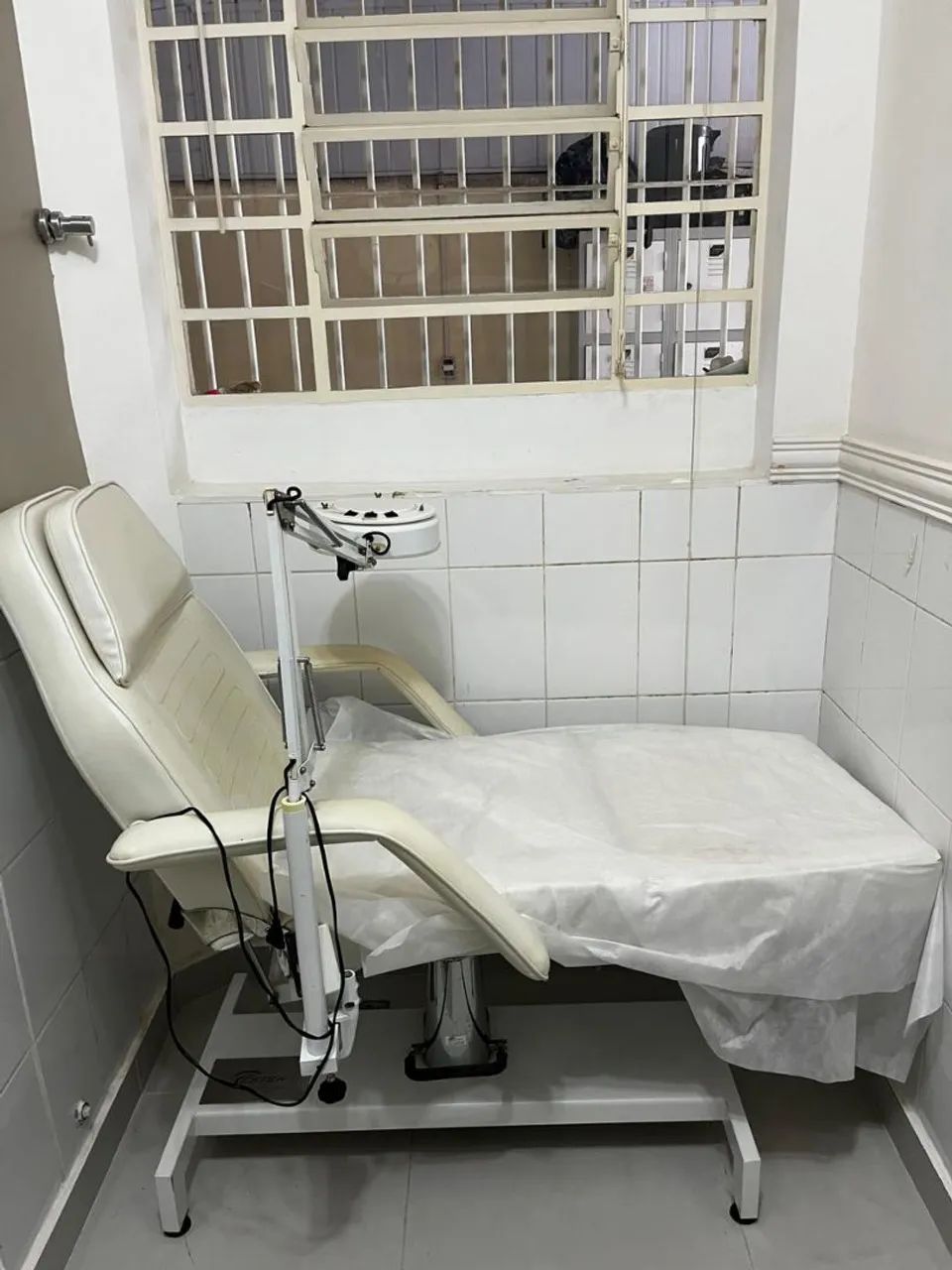 Maca hidráulica estética + luminária com exaustor+ mocho - Foto 3