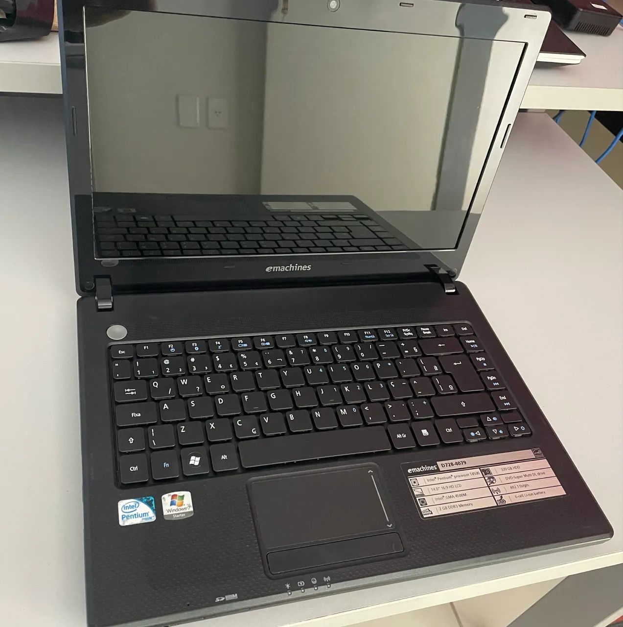 Notebook emachines D728-4079. - Foto 2