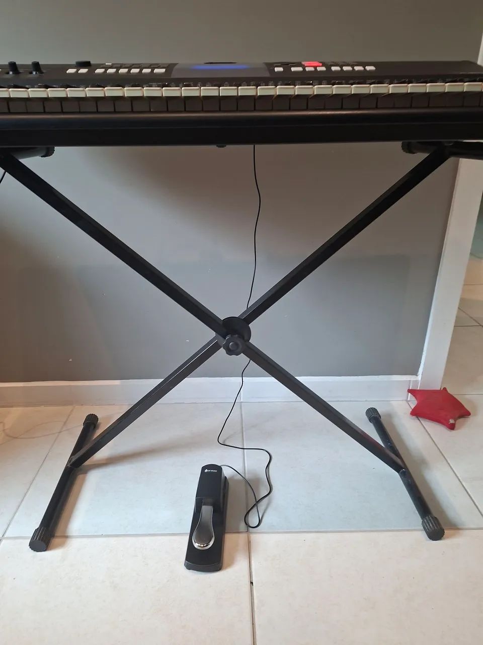 Teclado yamaha PSR-E423  - Foto 5