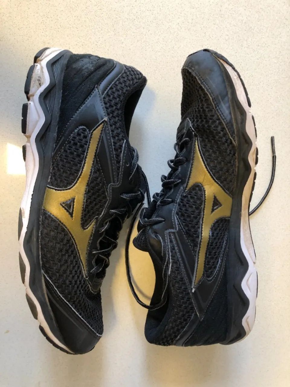 Tênis Mizuno Low Tam. 44 (12 Us) Usado (Usado) - Foto 4