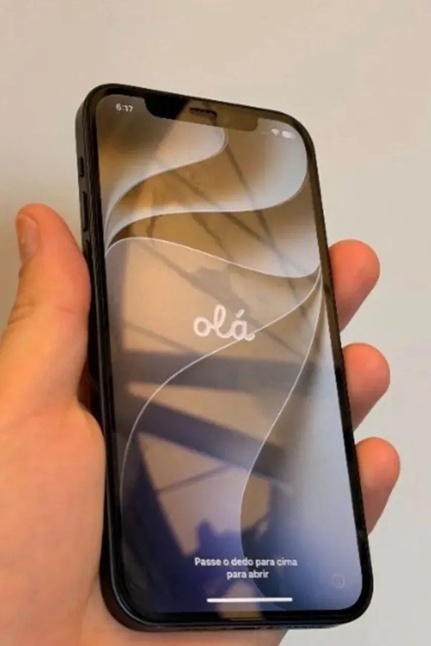 VENDO OU TROCO IPhone 12 64gb - Foto 2