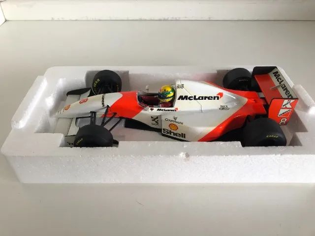 Ayrton Senna Racing Car Collection - McLaren MP4/8 1993 (1/18