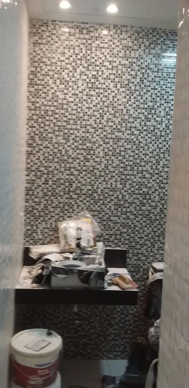 Mestre de obra e pedreiro 