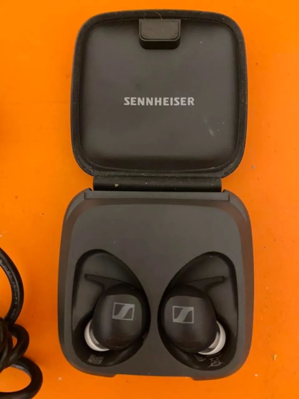 Fones de ouvido Sennheiser Momentum Sport Black estudo trocas - Foto 2