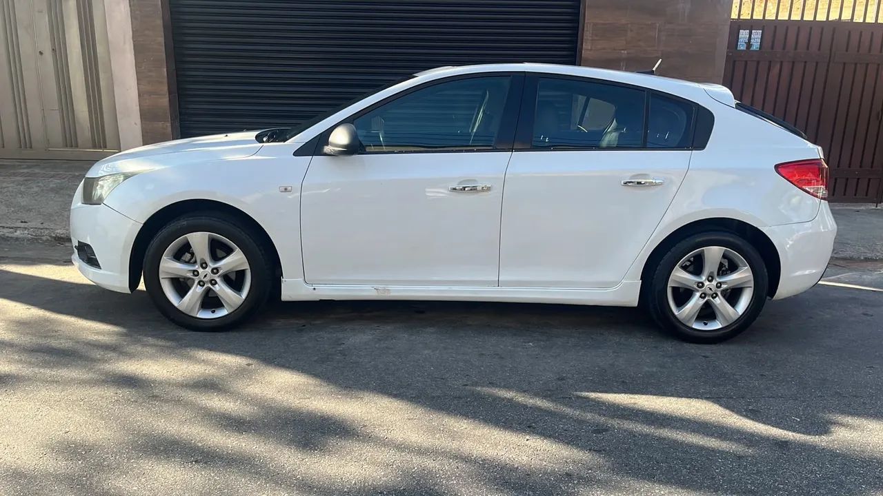 Chevrolet Cruze CRUZE HB Sport LTZ 1.8 16V FlexP. 5p Mec 2012