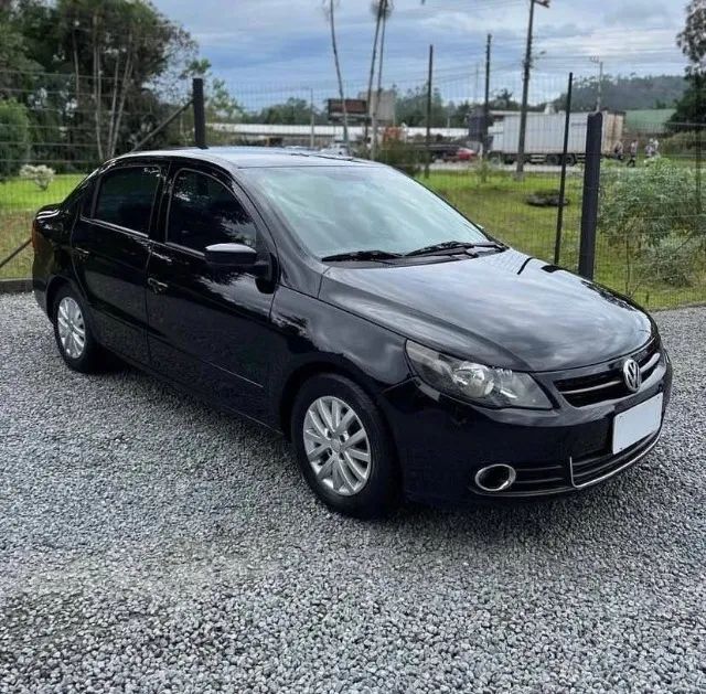 Volkswagen Voyage VOYAGE 1.0/1.0 City Mi Total Flex 8V 4p 2010