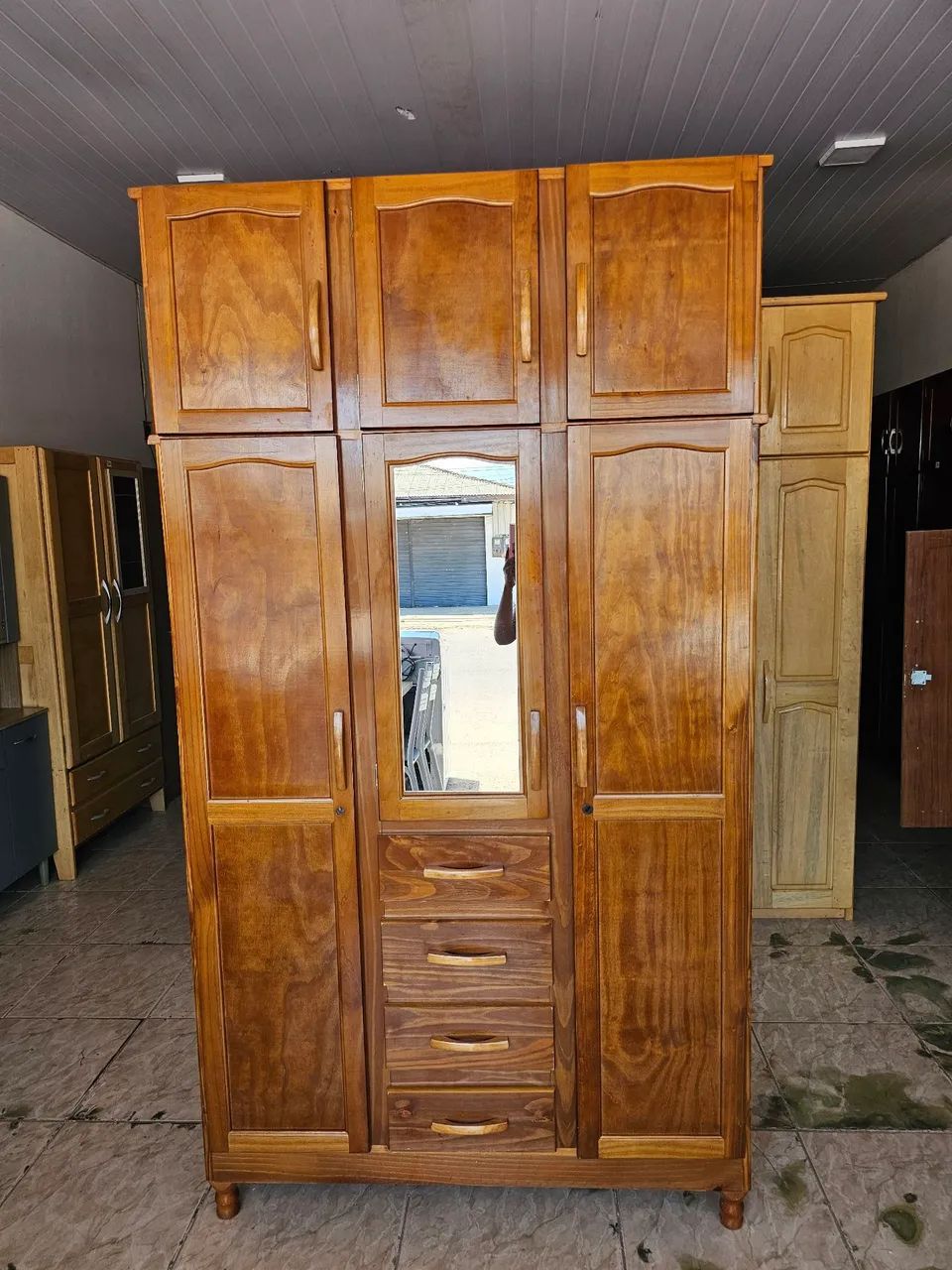 Guarda roupa de pinho usado 