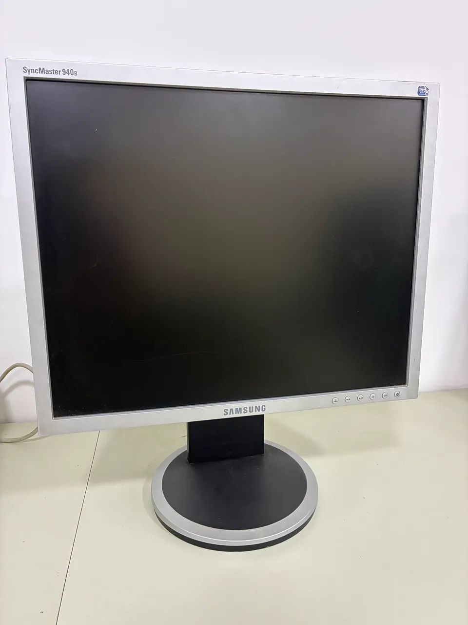 Monitor Samsung SyncMaster 940B (19 polegadas)