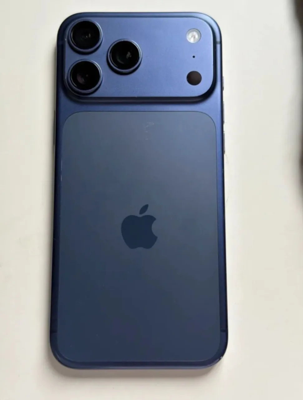 スマートフォン本体 Apple iPhone 17 256GB black Comprar iPhone 17 de 256 GB – Preto - Apple (BR)