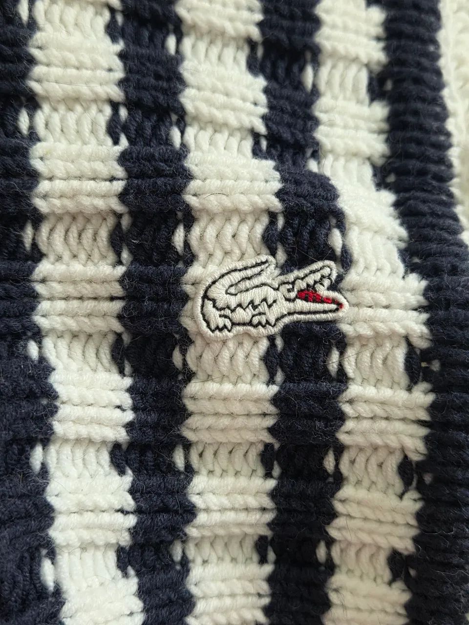 Suéter de lã Lacoste, branco com azul marinho - Foto 2