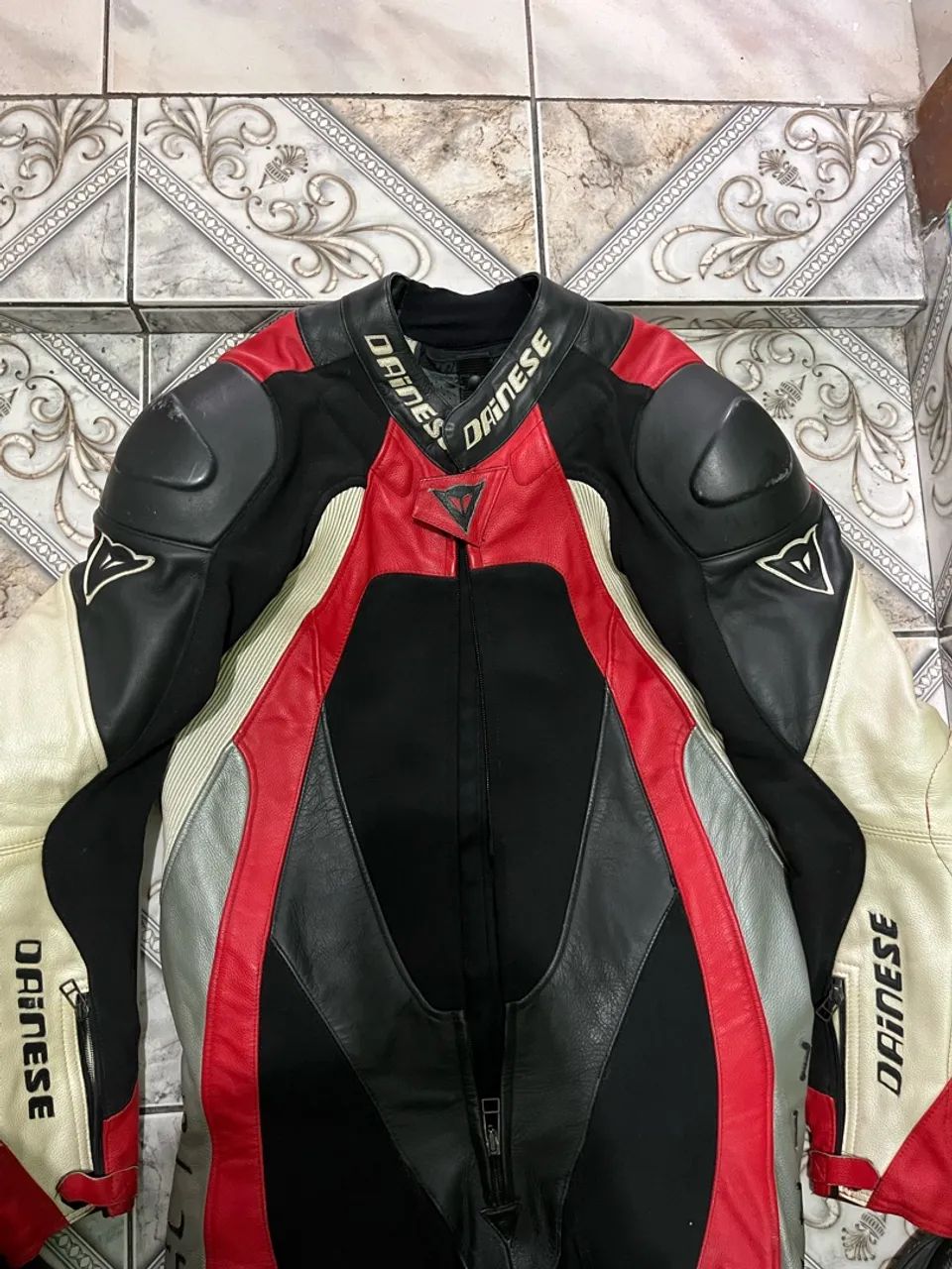 Vendo macacão dainese ou spidi  - Foto 2