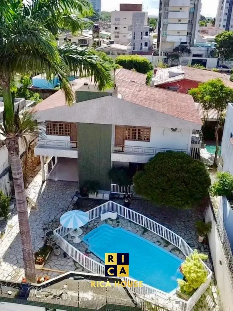 Casa em Ponta Negra (Mobiiado)
