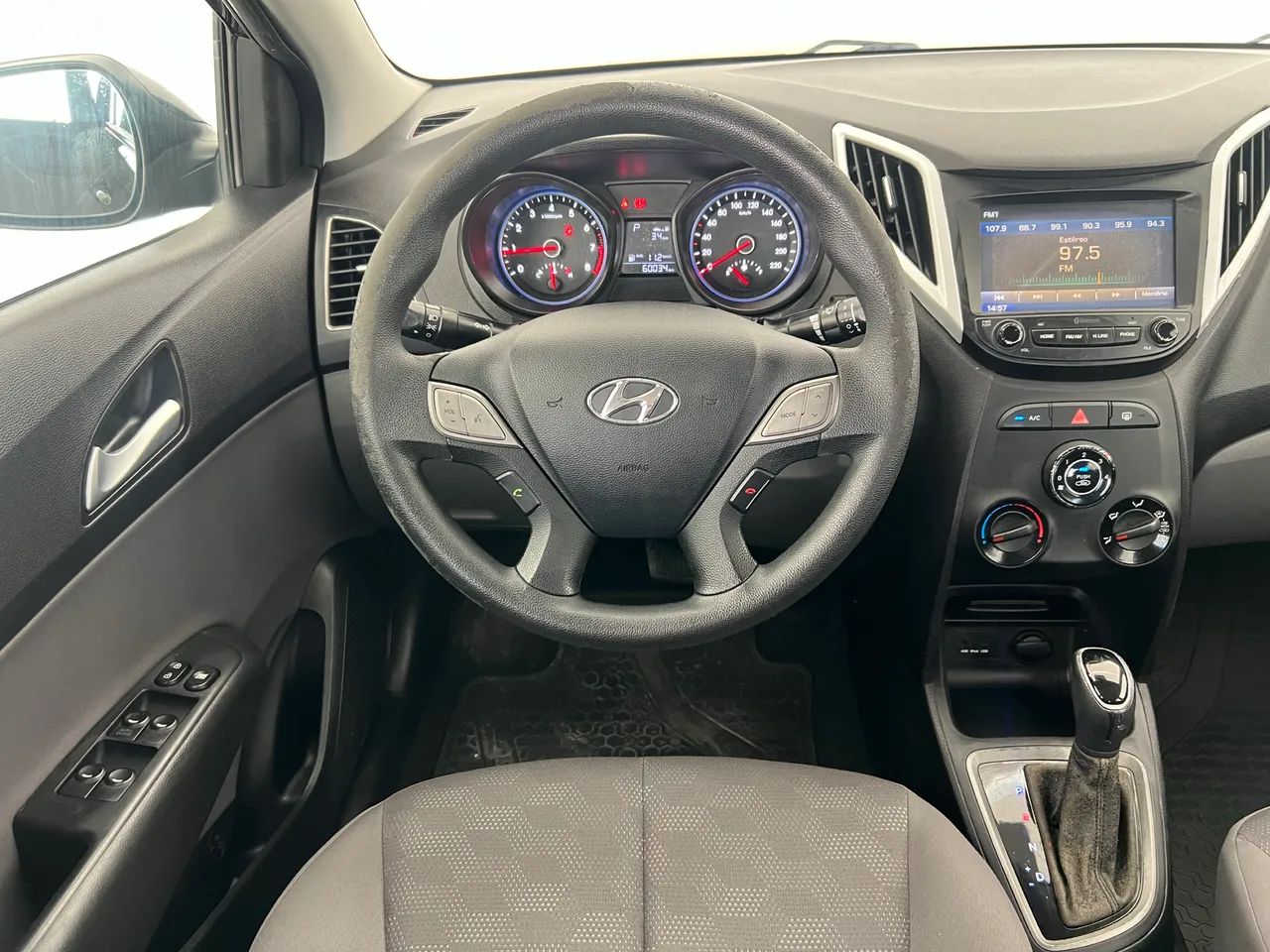Hyundai HB20S C.style/c.plus1.6 Flex 16V Aut. 4P 2019
