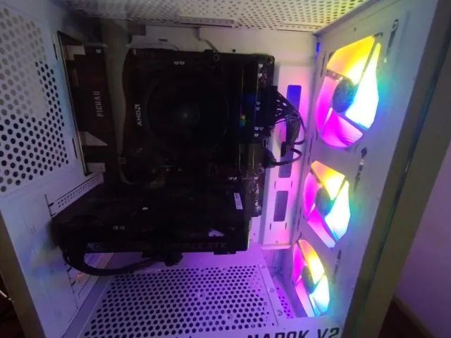 Pc Gamer Isis IV RTX 5060 8GB Ryzen 5 5500 16GB SSD NVMe + Monitor Horizon Z Pro 144 Hz - Foto 4