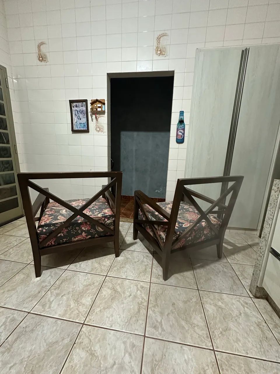 Vendo Cadeira Poltrona Estofada  - Foto 5