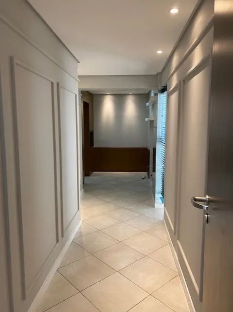 Excelente sala andar alto na Av Rio Branco, com 125 m2 de área total, 71,29m2 de área priv - Foto 4