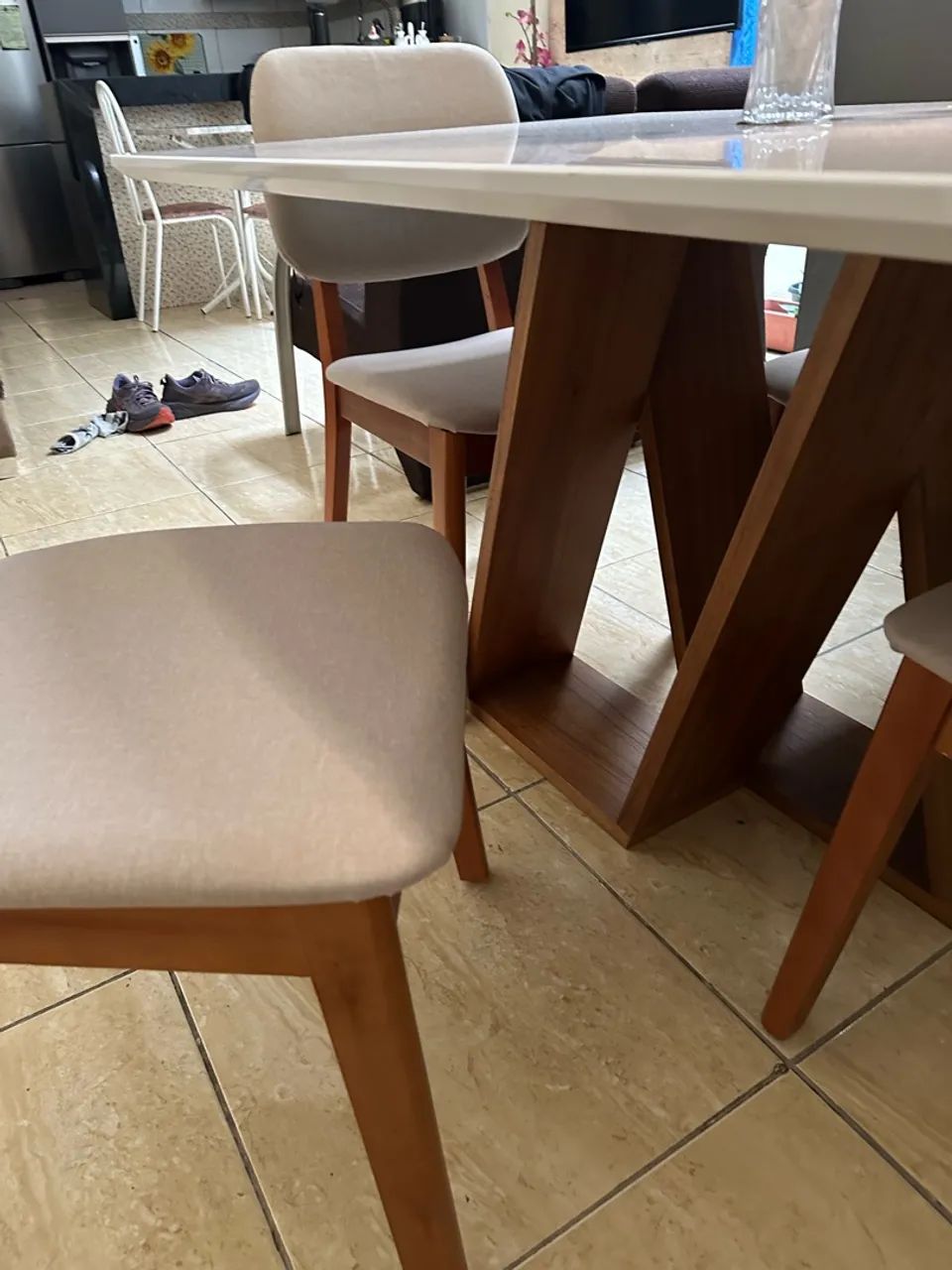 Mesa Laqueada de Madeira  - Foto 4