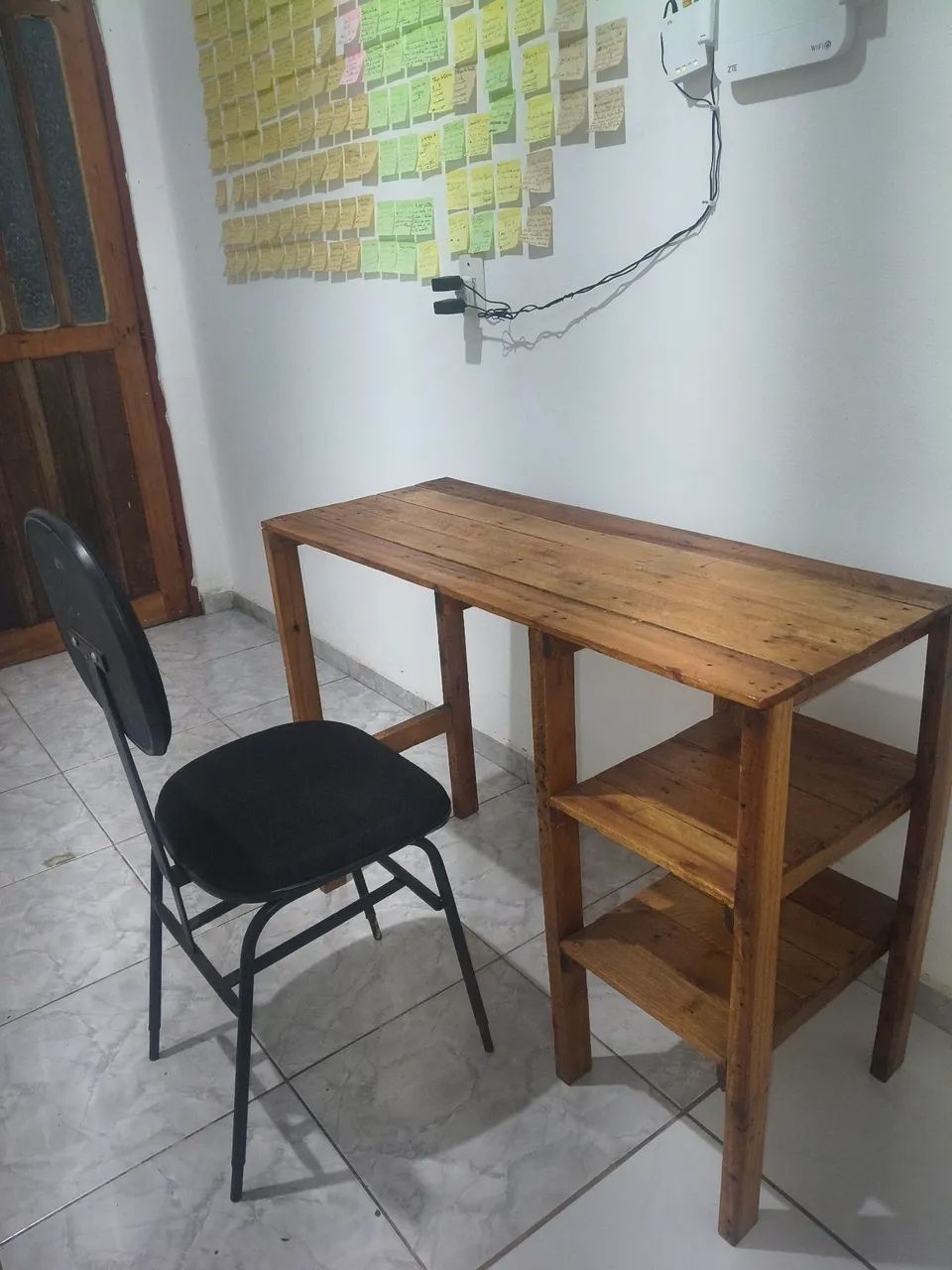 MESA/ESCRIVANINHA + CADEIRA - Foto 2