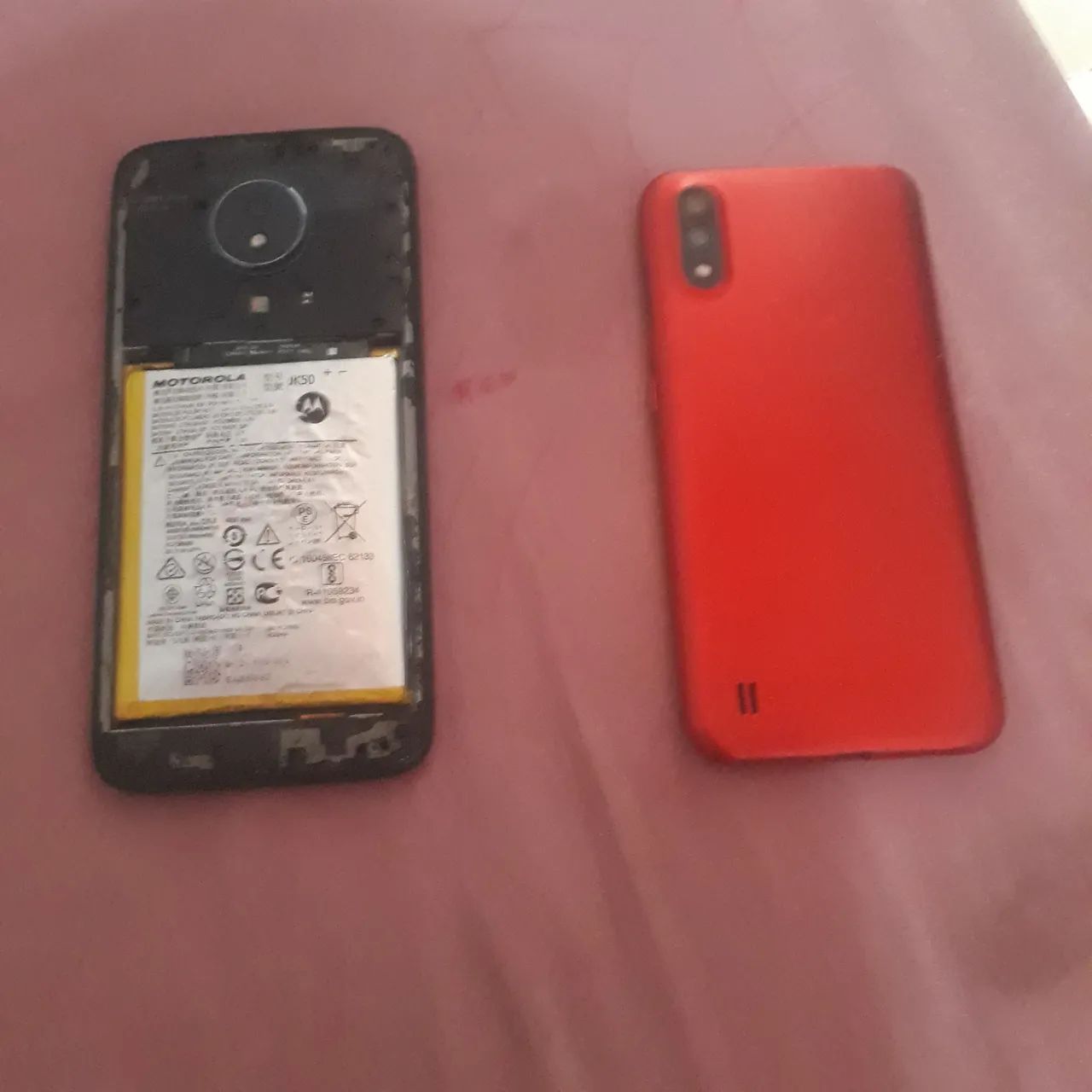 2 celular e quebrados pra retirada de peças  - Foto 2