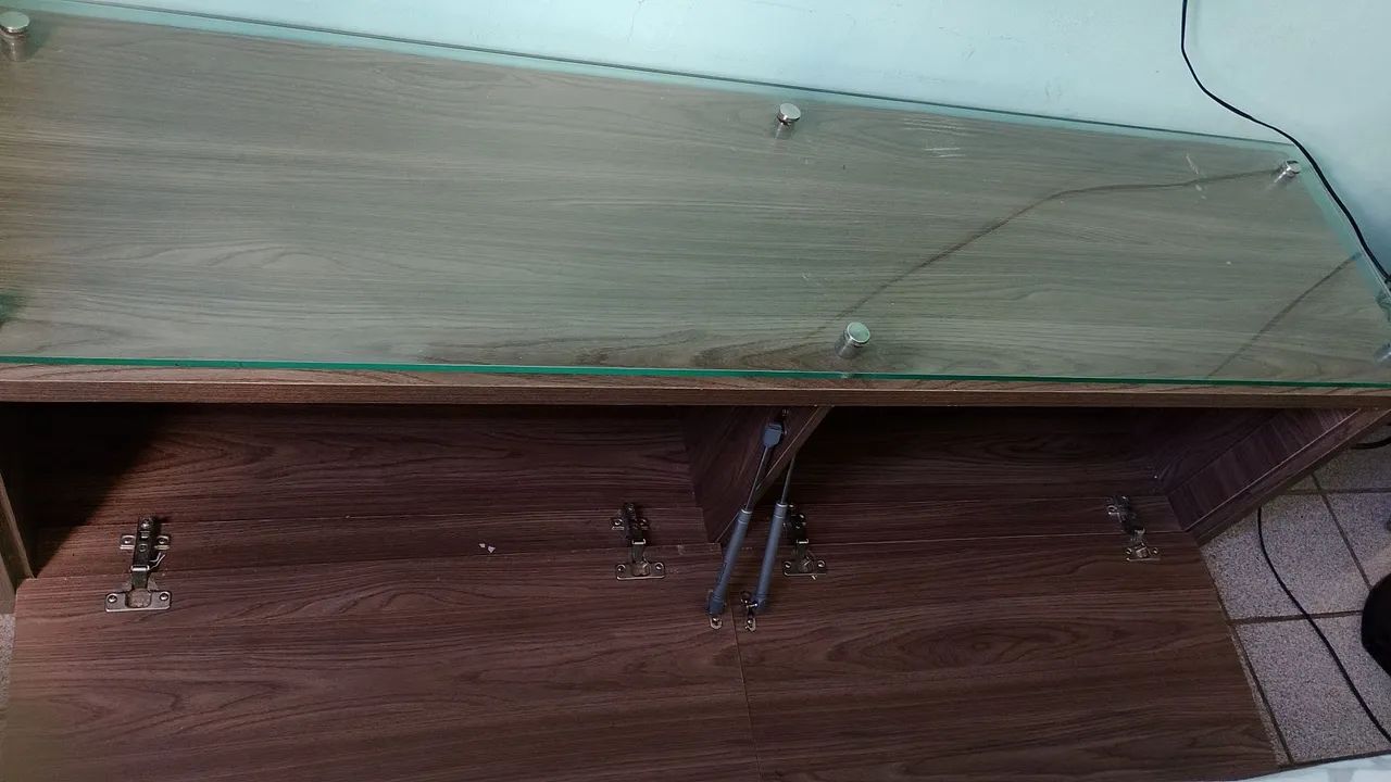 Rack baú de madeira com vidro suspenso  - Foto 3