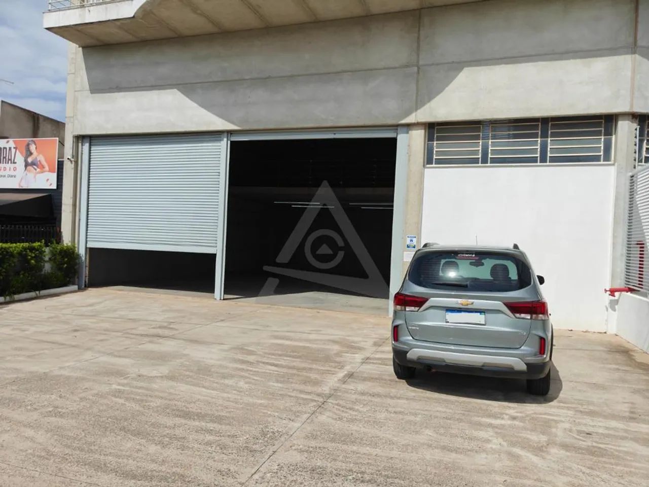 Galpão para alugar em Jaguariúna, Jardim Sylvio Rinaldi II, com 933 m² - Foto 2