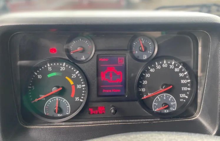 VW 17190 Worker no chassi 2013  - Foto 9