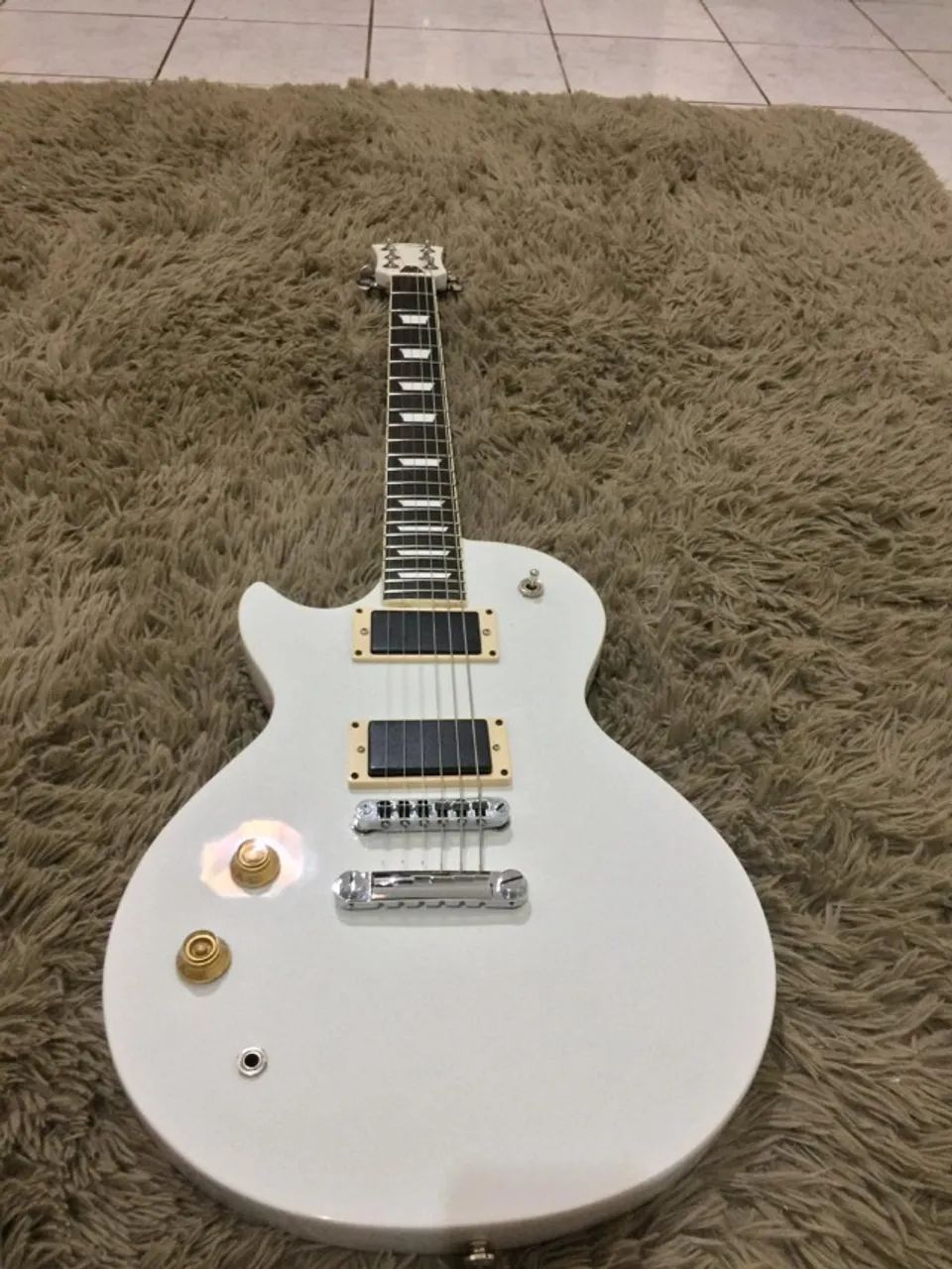Guitarra Modelo Gibson - Foto 3
