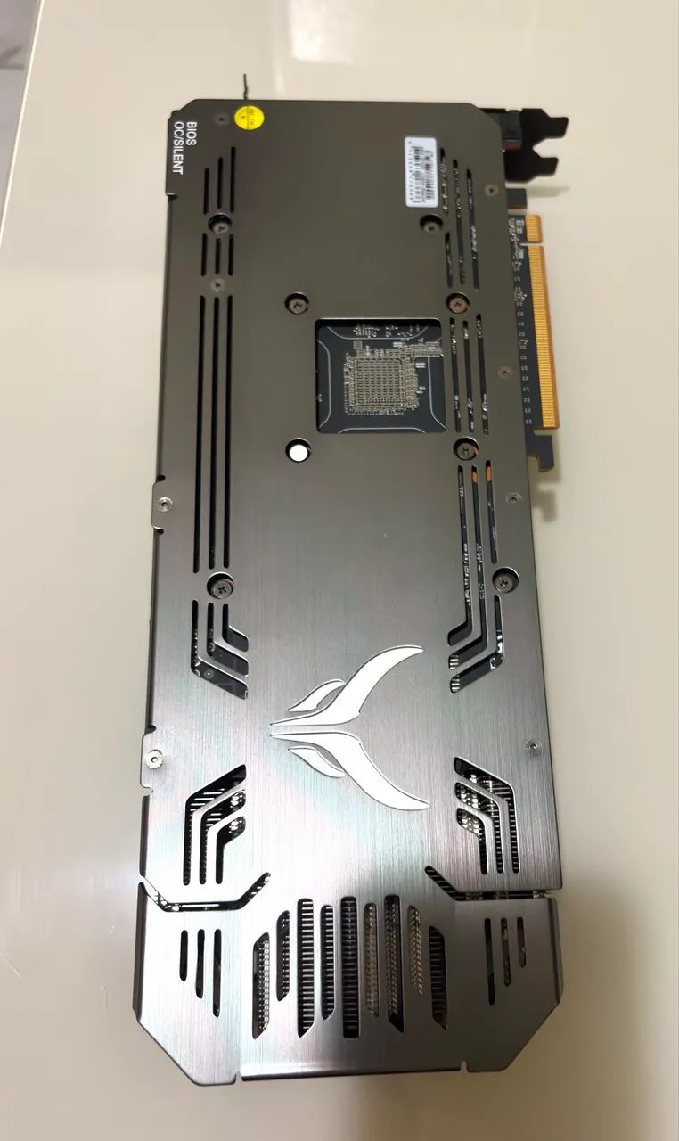 Placa de video 6700 XT - Foto 3
