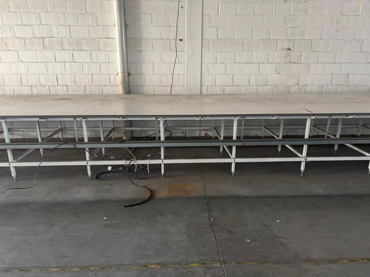 Mesa de madeira e ferro ideal para talharia  em módulo 20mts de diâmetro  - Foto 5