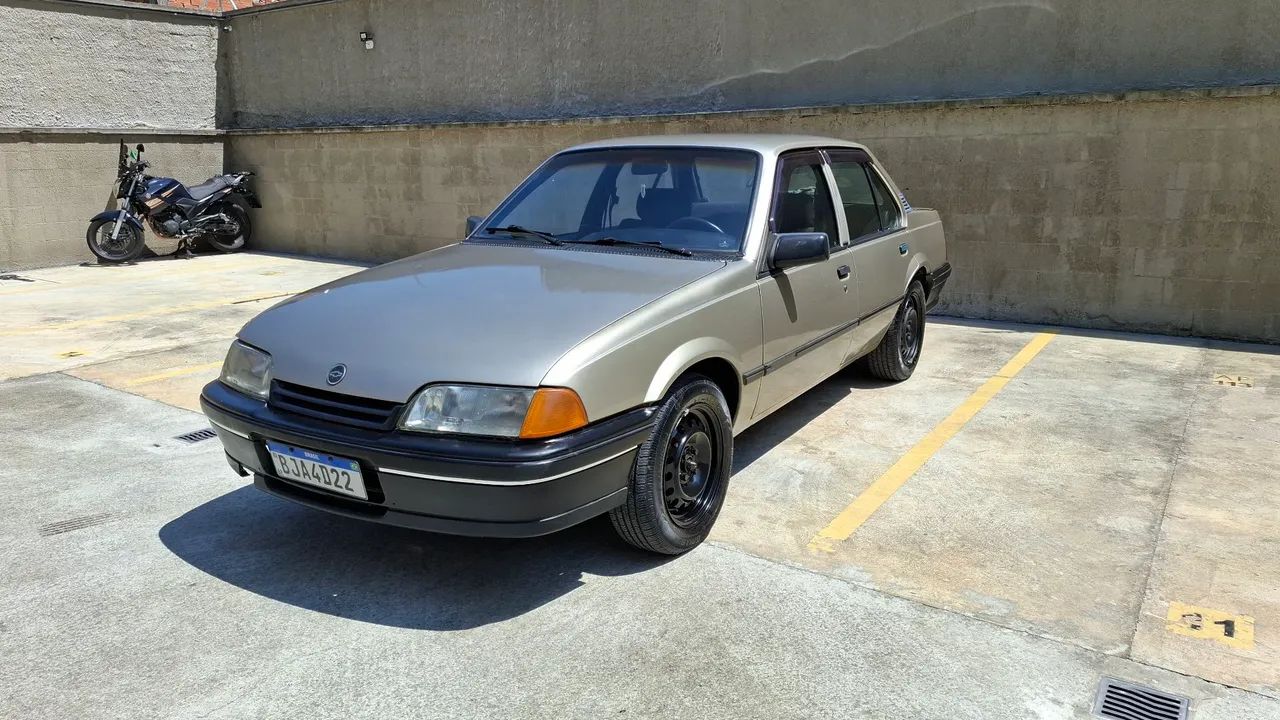 Chevrolet Monza MONZA GL 2.0 EFI/SL/L/650/CLUB/BARC.2E4P 1991