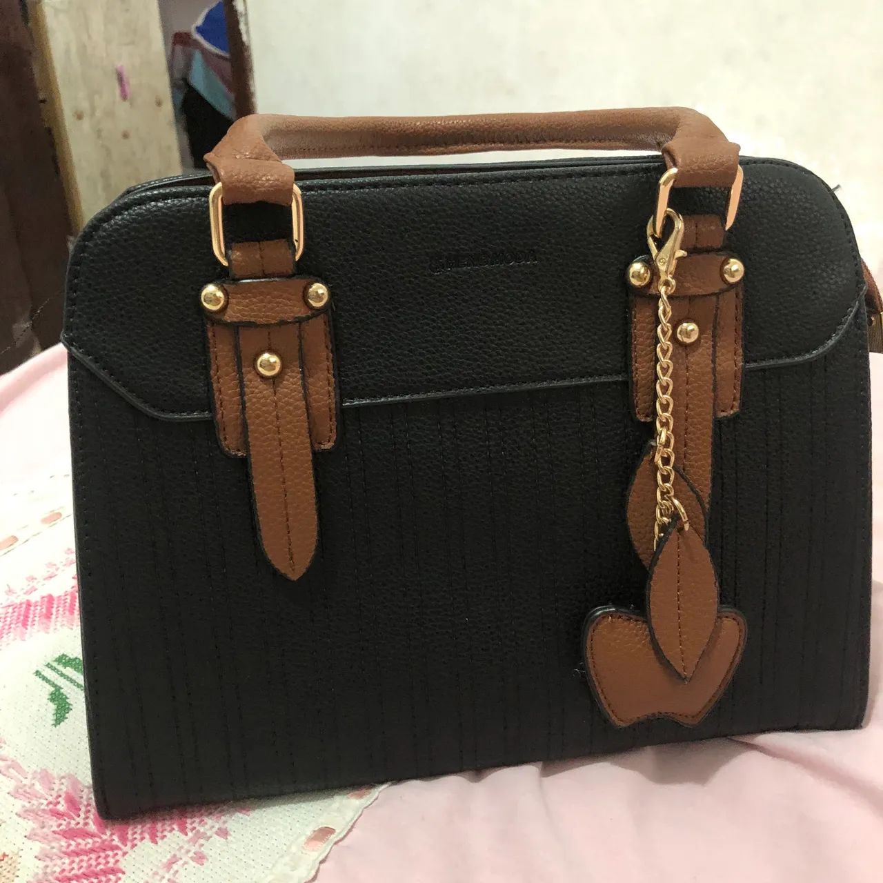 Bolsa preta e marrom - Foto 3