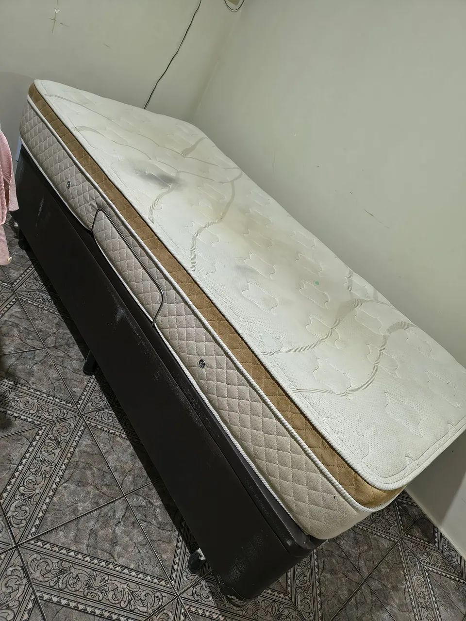 CAMA DE SOLTEIRO BAÚ COM COLCHÃO 
