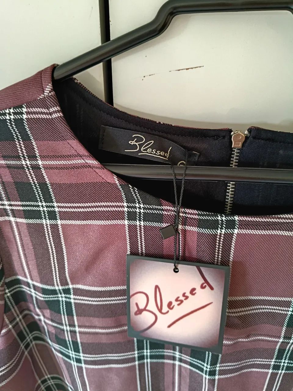 Vestido Xadrez Blessed - Tam G Rosé  - Foto 4
