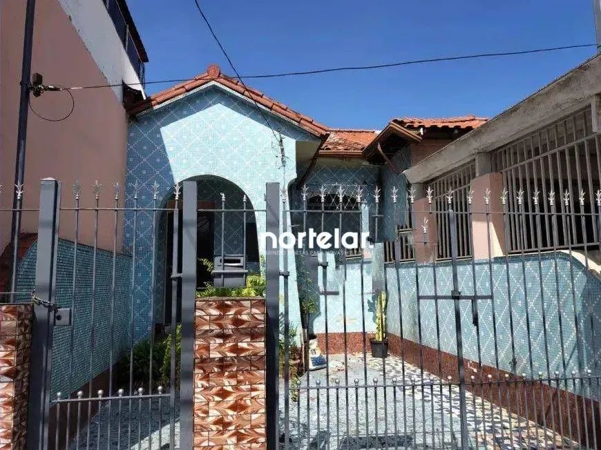 Casa térrea com 2 quartos na Vila Anastácio - Lapa