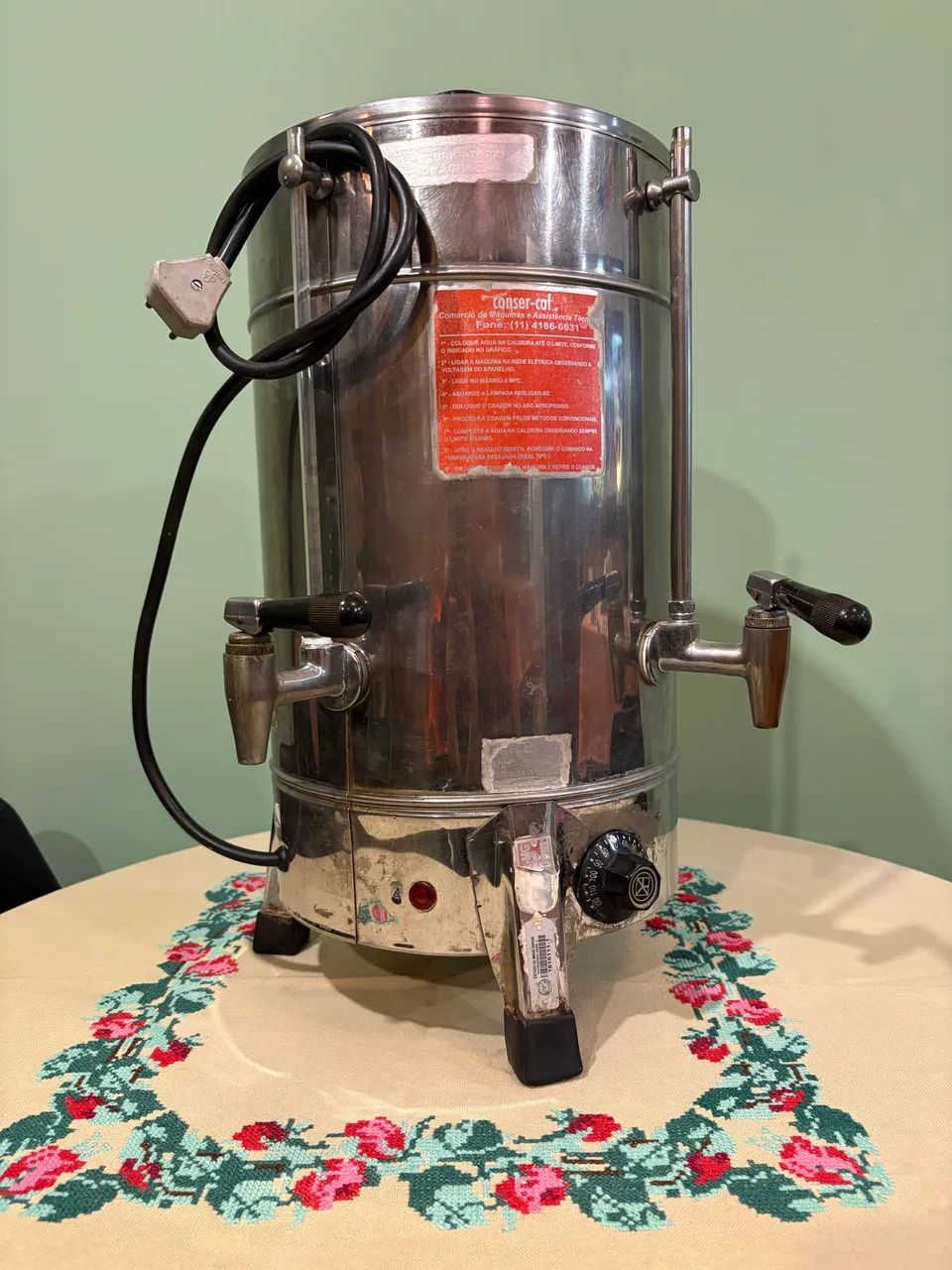 MÁQUINA DE CAFÉ 