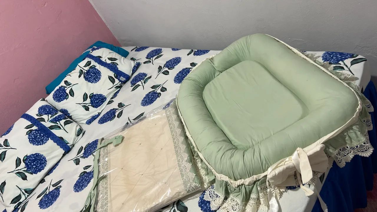 Ninho e trocador verde 