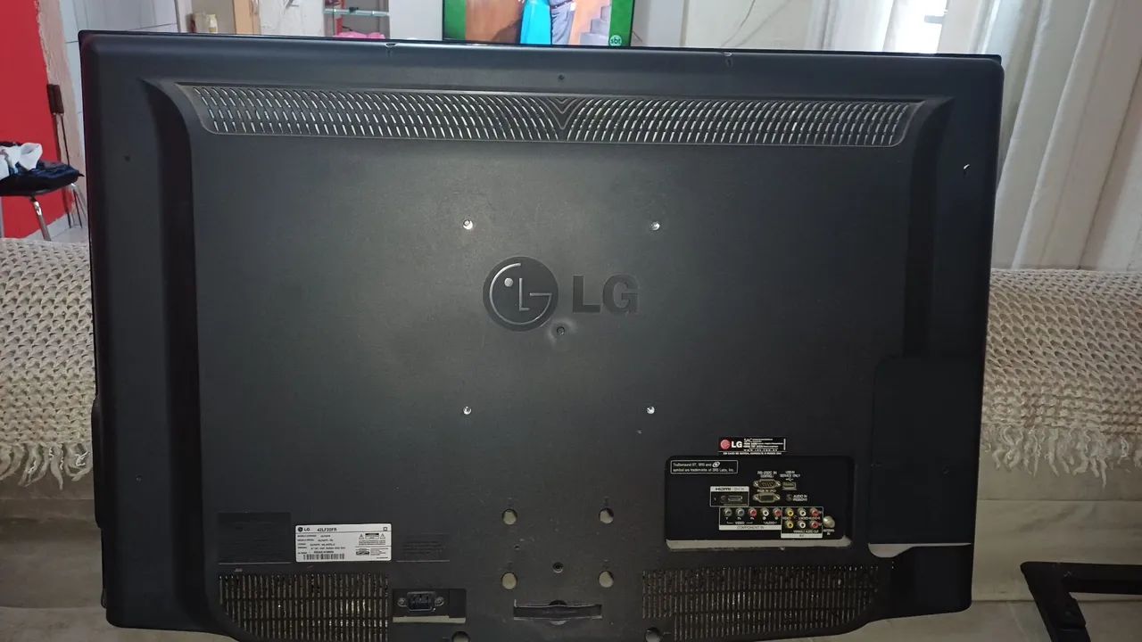 Tv plasma 42 polegadas em perfeito estado nada quebrado controle remoto funcionando bem  - Foto 3
