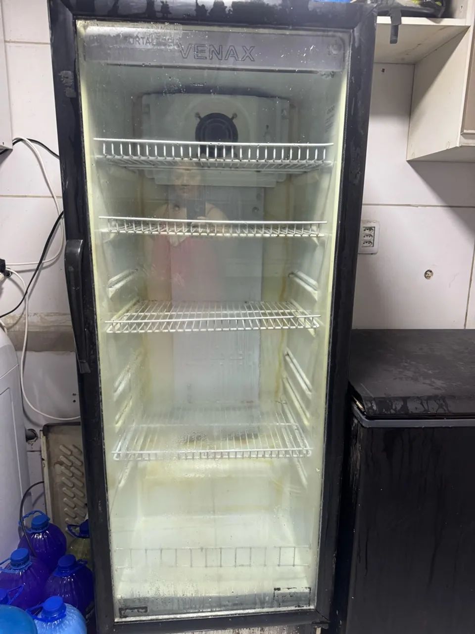 Freezer funcionando perfeito só precisando de reforma