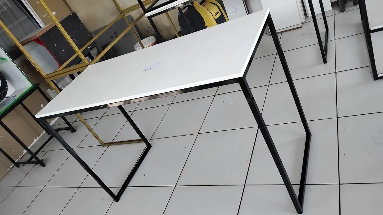 Mesa de estudo  - Foto 2