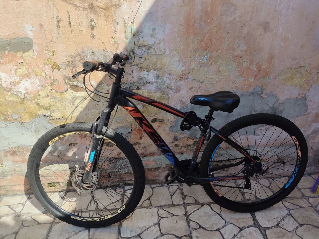 Bicicleta semi nova aro 29  - Foto 3