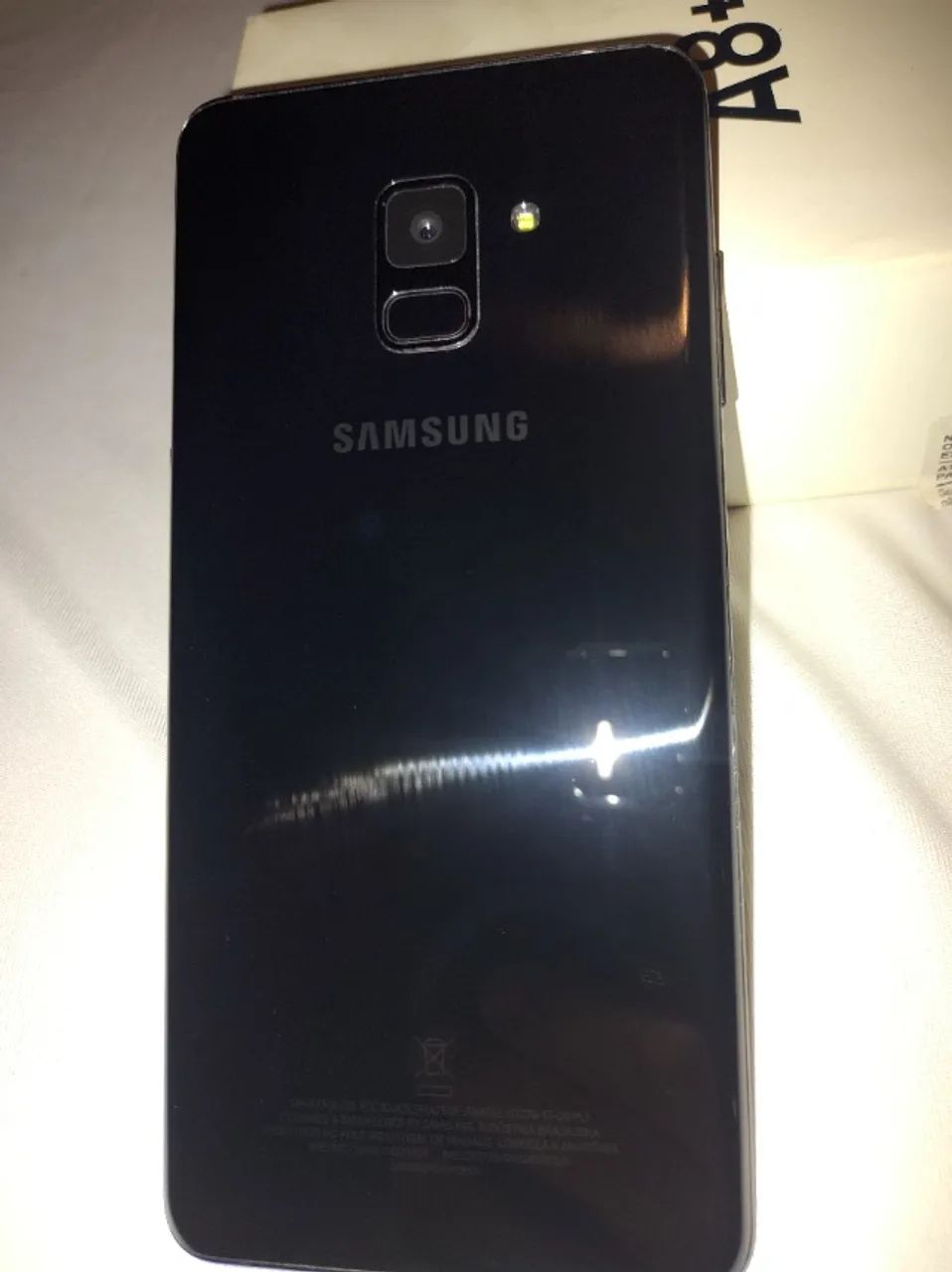 Samsung Galaxy A8+ - Foto 2