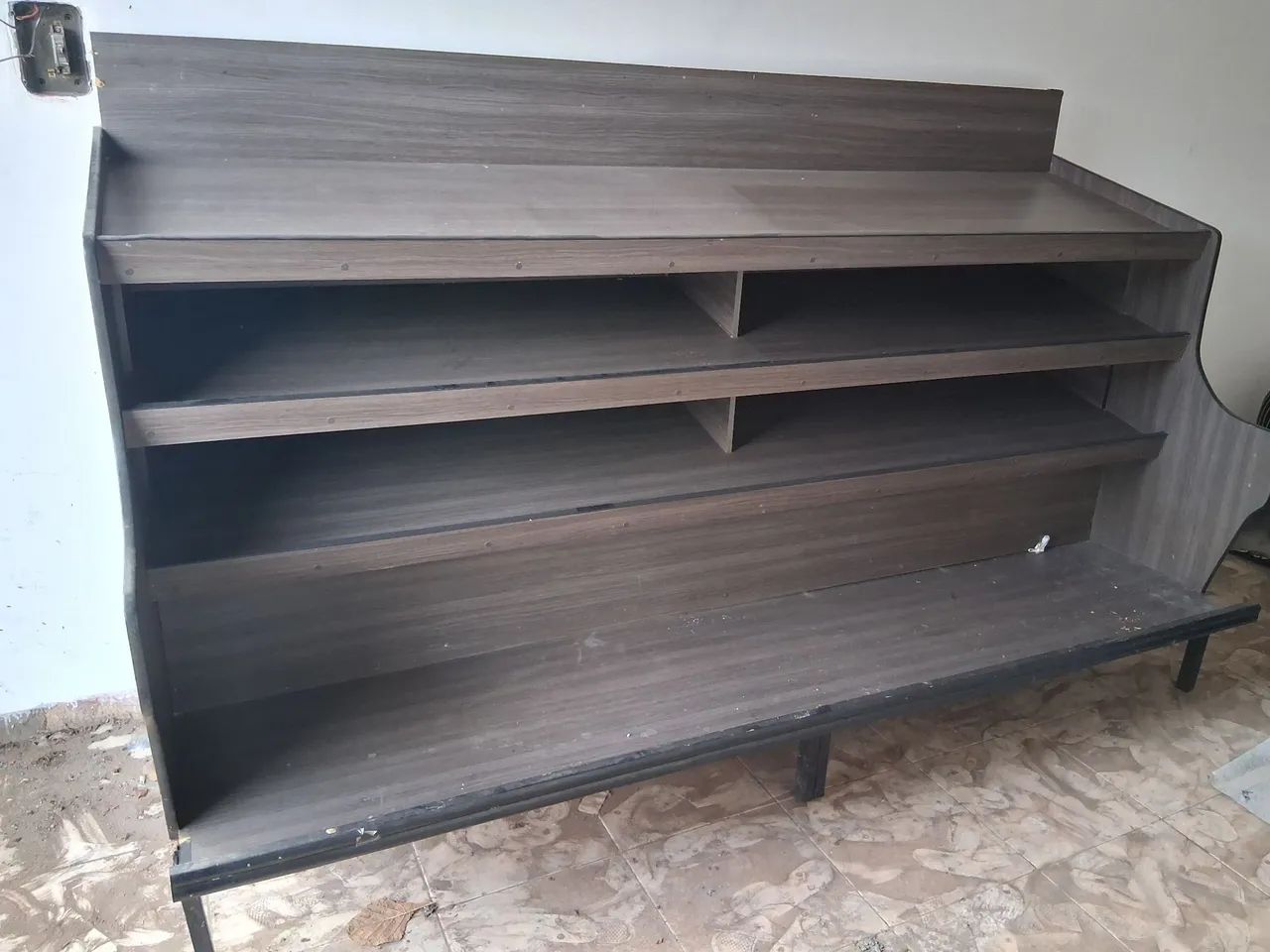 Vendo banca expositor central e de parede  - Foto 6