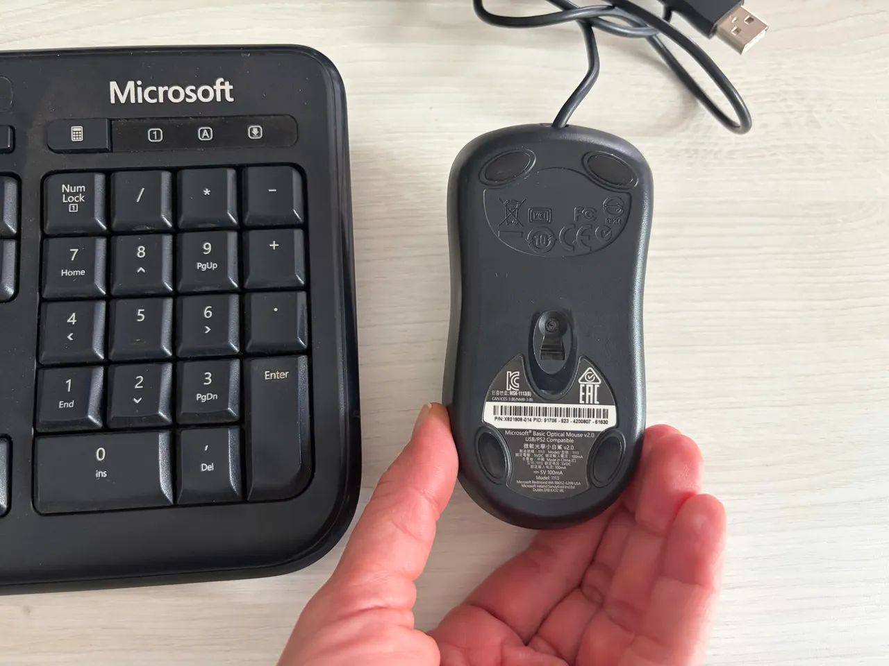 Kit Mouse e Teclado com fio Microsoft  - Foto 4