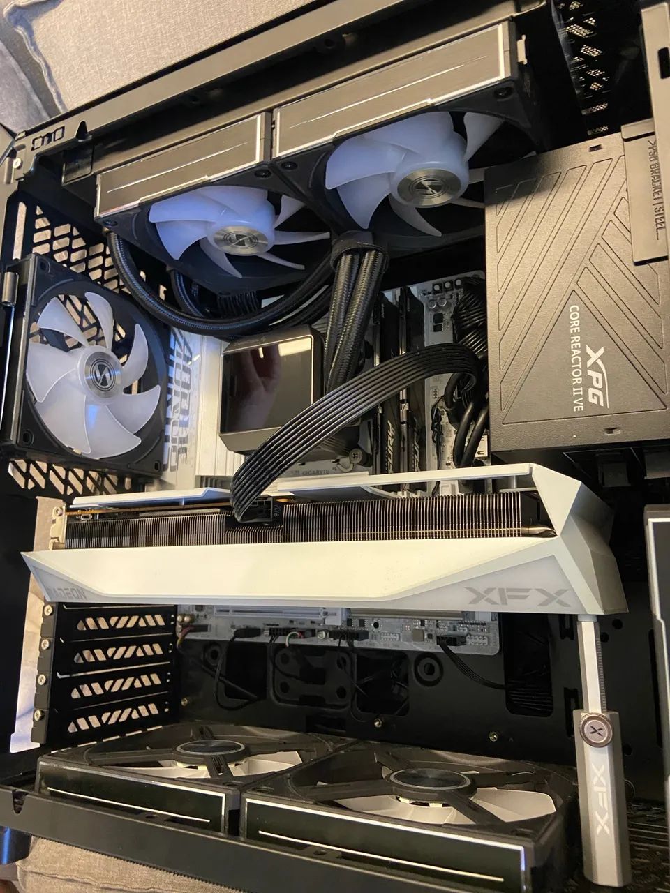Pc Gamer Core Ultra 7 265KF + 9060xt 16gb - Foto 3