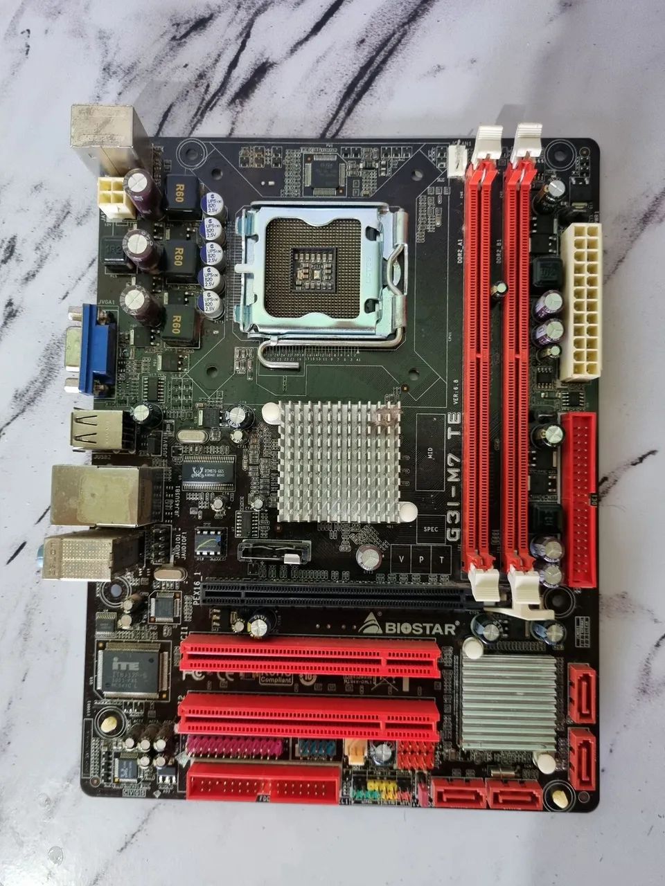 Placa Mãe Biostar LGA 775 - Foto 2