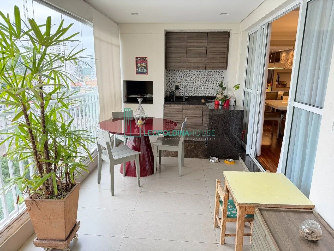 Apartamento 125 m² - 3 dormitórios e Varanda Gourmet - Foto 4