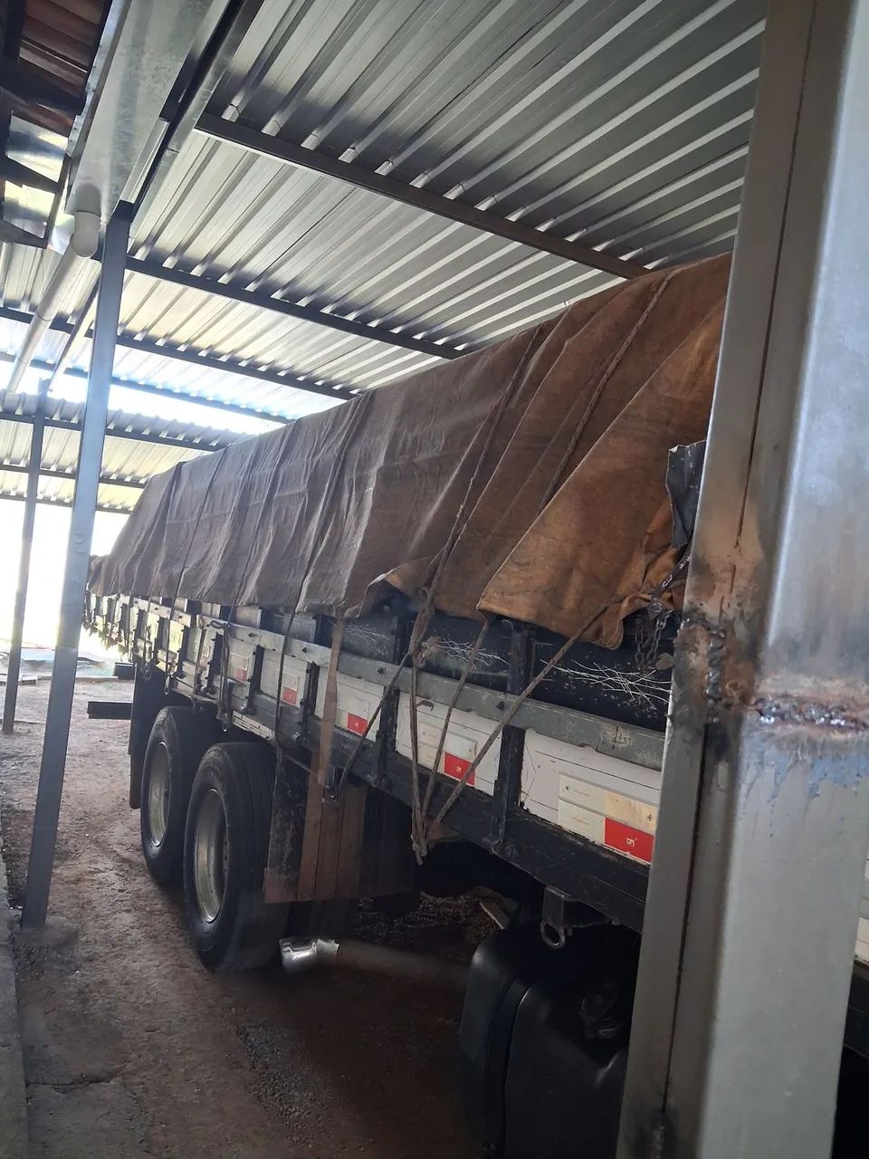 Caminhão Ford cargo 2422 ano 2004 - Foto 4